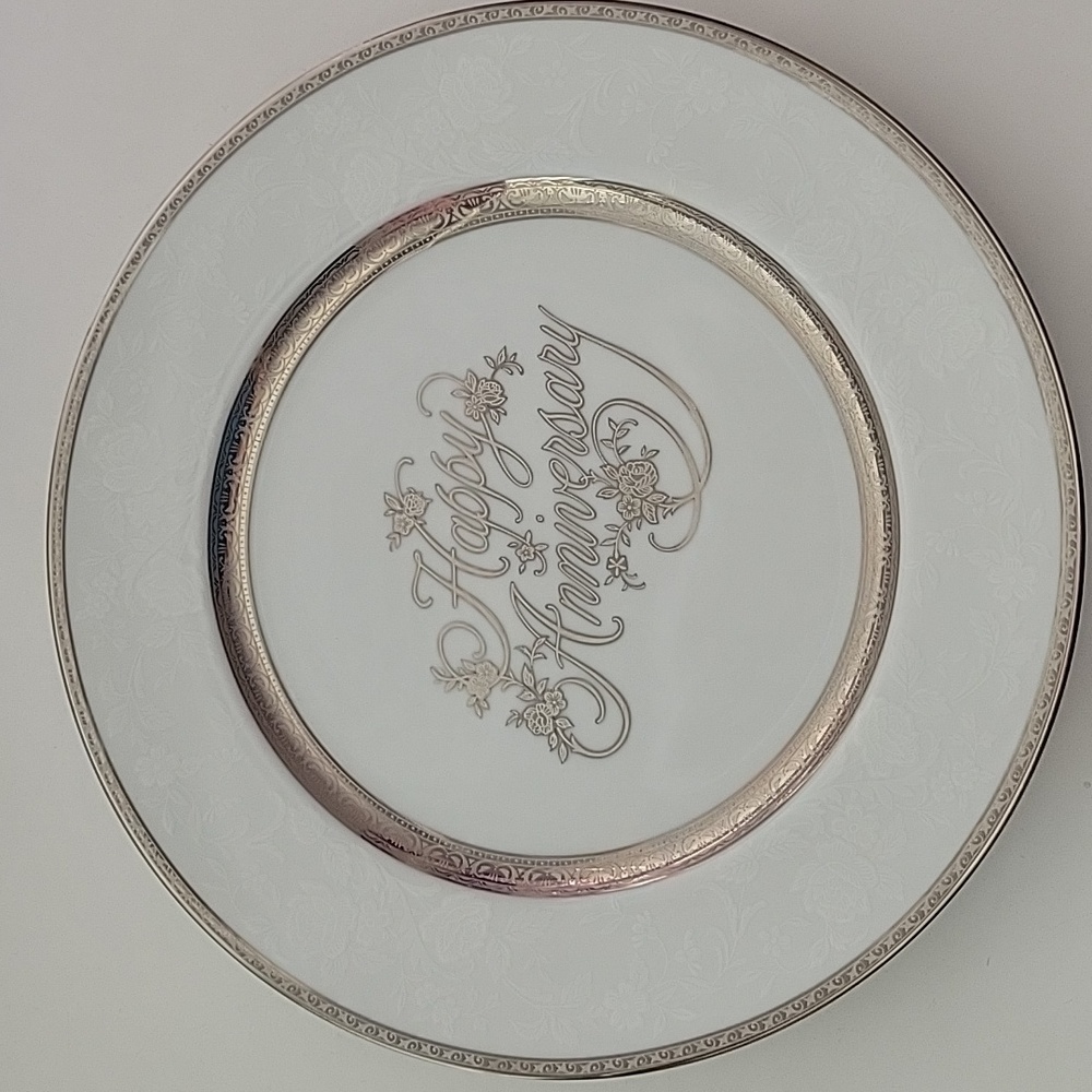 MIKASA Happy Anniversary Plate (new with box)